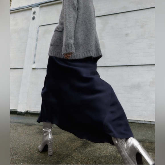 NWT ZARA Silver Metallic Laminated Croc Print Fashion Tall Boots Heel Shoes 39 8 - Picture 11 of 16